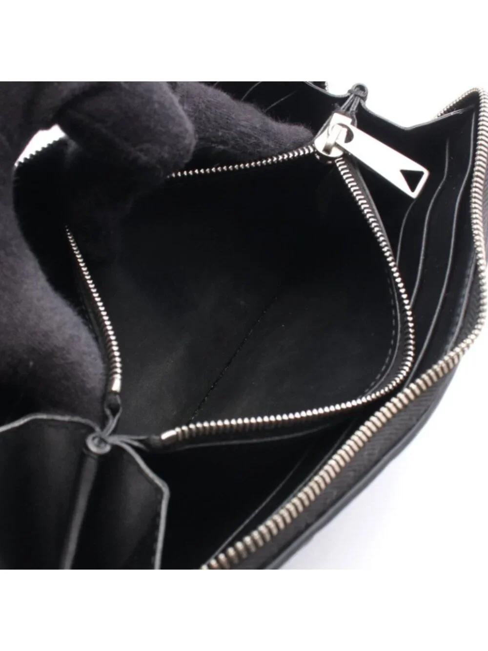 Bottega Veneta Round Wallet Intrecciato Piccolo Zip Around Black Leather